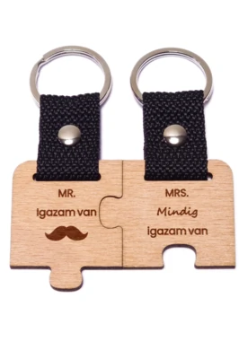 Mr. Igazam Van - Mrs. Mindig Igazam Van puzzle páros fa kulcstartó